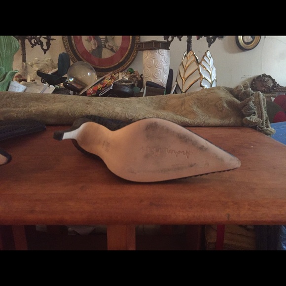 Black leather boots - Picture 6 of 6